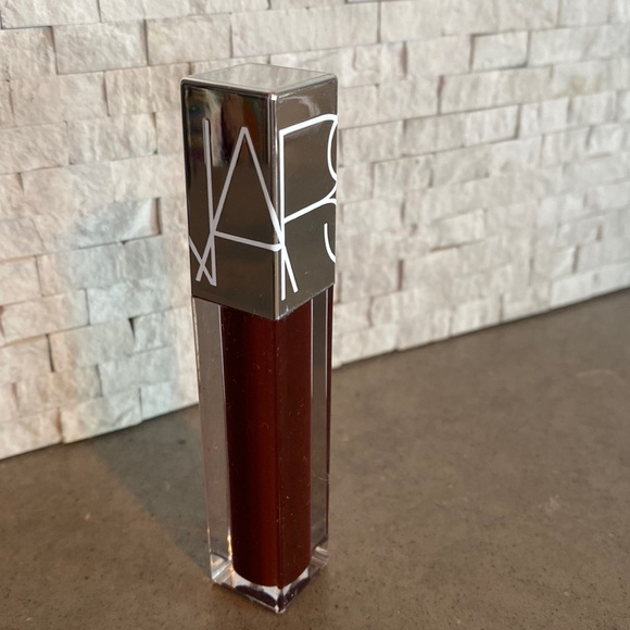 NARS Full Vinyl Lip Laquer in Baden Baden - Picture 3 of 6